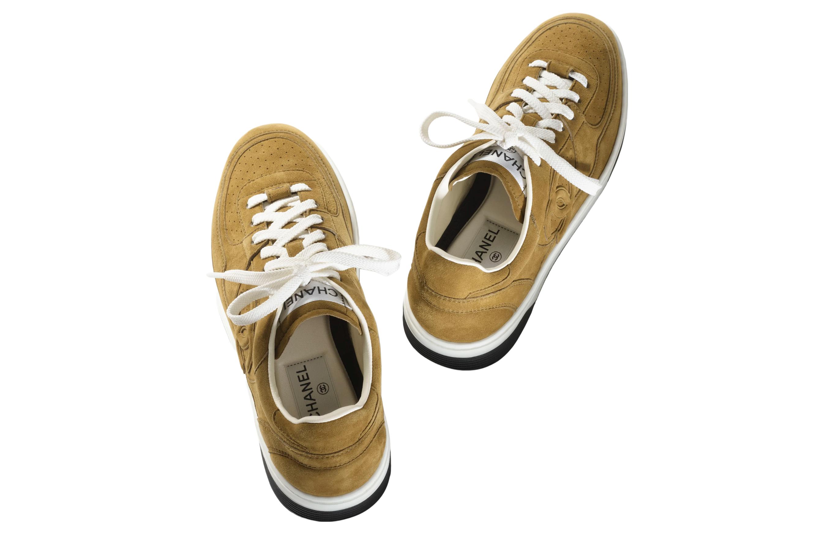 Shop CHANEL香奈兒 二層絨面皮 簡約舒適 低幫 板鞋 女款 綠色