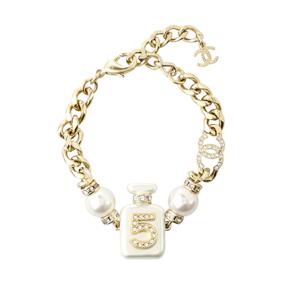 (Women) CHANEL No.5 Perfume Bottle Gold Pearl Bracelet for Women - Gold/White Pearl. AB8479-B08260-NI490