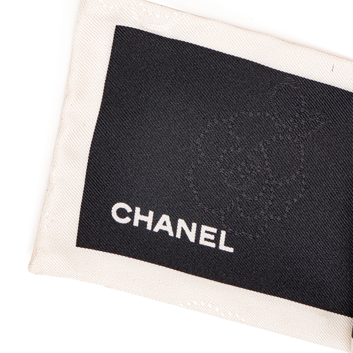 Shop (W) 샤넬 여성용 파티 스타일 실크 트윌 헤어 액세서리. AA7530-B05602-94305