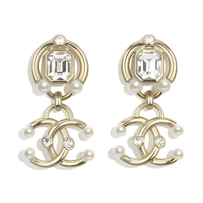 (Women) CHANEL Pearl & Crystal Rhinestone Drop Earrings - Pearl White/Gold Women’s. AB6339-B06036-NC860