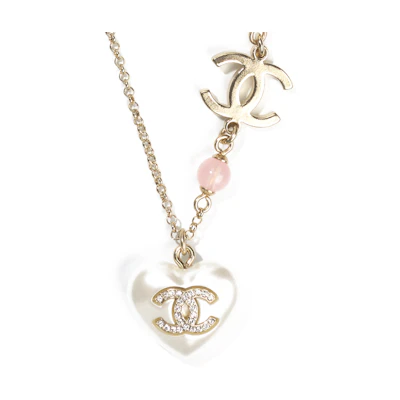 (Women) CHANEL Pearl Heart Charm Double C Logo Necklace for Women - Gold. AB7001-B06558-NF087