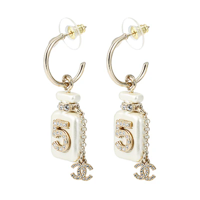 (Women) CHANEL Pearl Rhinestone Metal Number Earrings White. AB8468-B08259-NI490