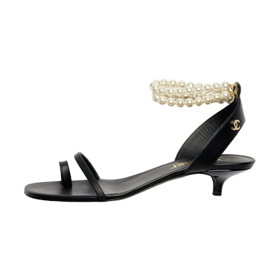 (W) Chanel Pearl Sandals 'Calfskin Black'