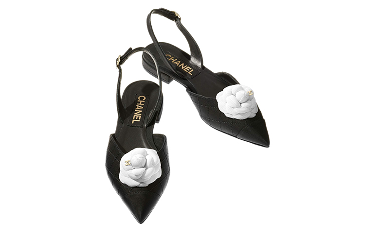 Shop CHANEL香奈兒 聚酯纖維 尖頭 套腳 平底 時尚涼拖 女款 黑色