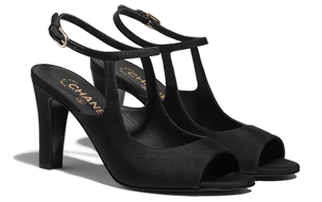 (W) Chanel Sandal High-Heel Satin 'Hitam' Fashion G37391-X05912-94305 Lookbook (W) Chanel Sandal High-Heel Satin 'Hitam' Fashion G37391-X05912-94305