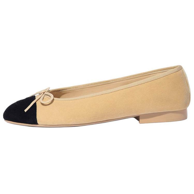 (W) Chanel Seasonal Flat 'Beige Black'
