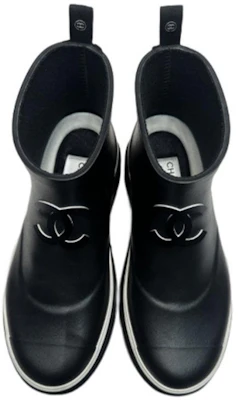 (W) 香奈儿圆头黑色时尚短靴 G45076-B13298-94305 Lookbook (W) 香奈儿圆头黑色时尚短靴 G45076-B13298-94305