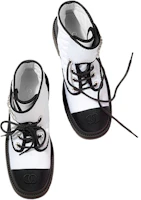 Lookbook (W) Chanel Sepatu Bot Pendek Tali 'Hitam dan Putih' G38273-Y55674-K3646
