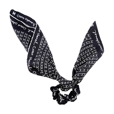 (Women) CHANEL Silk Hair Scrunchie Black with Full Logo Print. AA8028-B07406-NG545