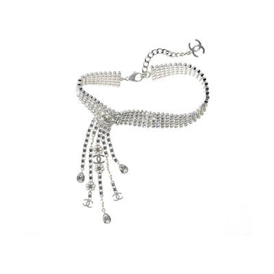 (Women) CHANEL Silver Metal Crystal Pearl Necklace for Women with Glass Rhinestones. AB7105-B06755-NF457