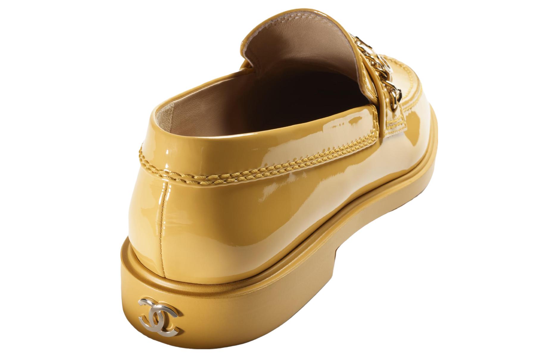Lookbook (W) 샤넬 옐로우 페이턴트 슬립온 G37430-B13238-NP047
