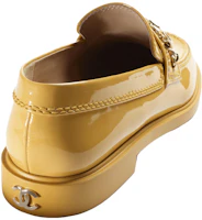 Lookbook (W) Chanel Slip-On 'Amarillo Charol' G37430-B13238-NP047