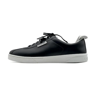 (W) Chanel Sneaker 'Black Calfskin Fashion'