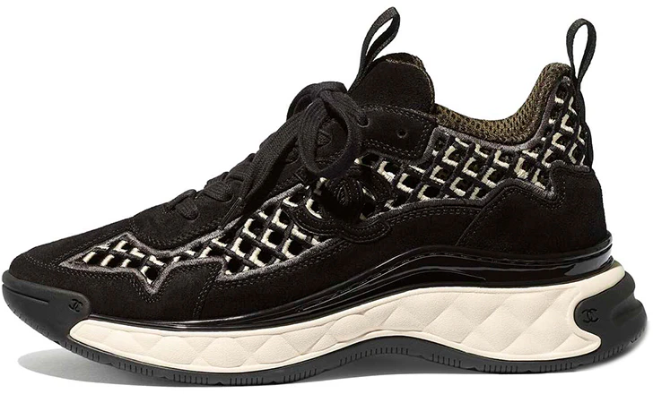 chanel-sneaker-black-embroidery-women