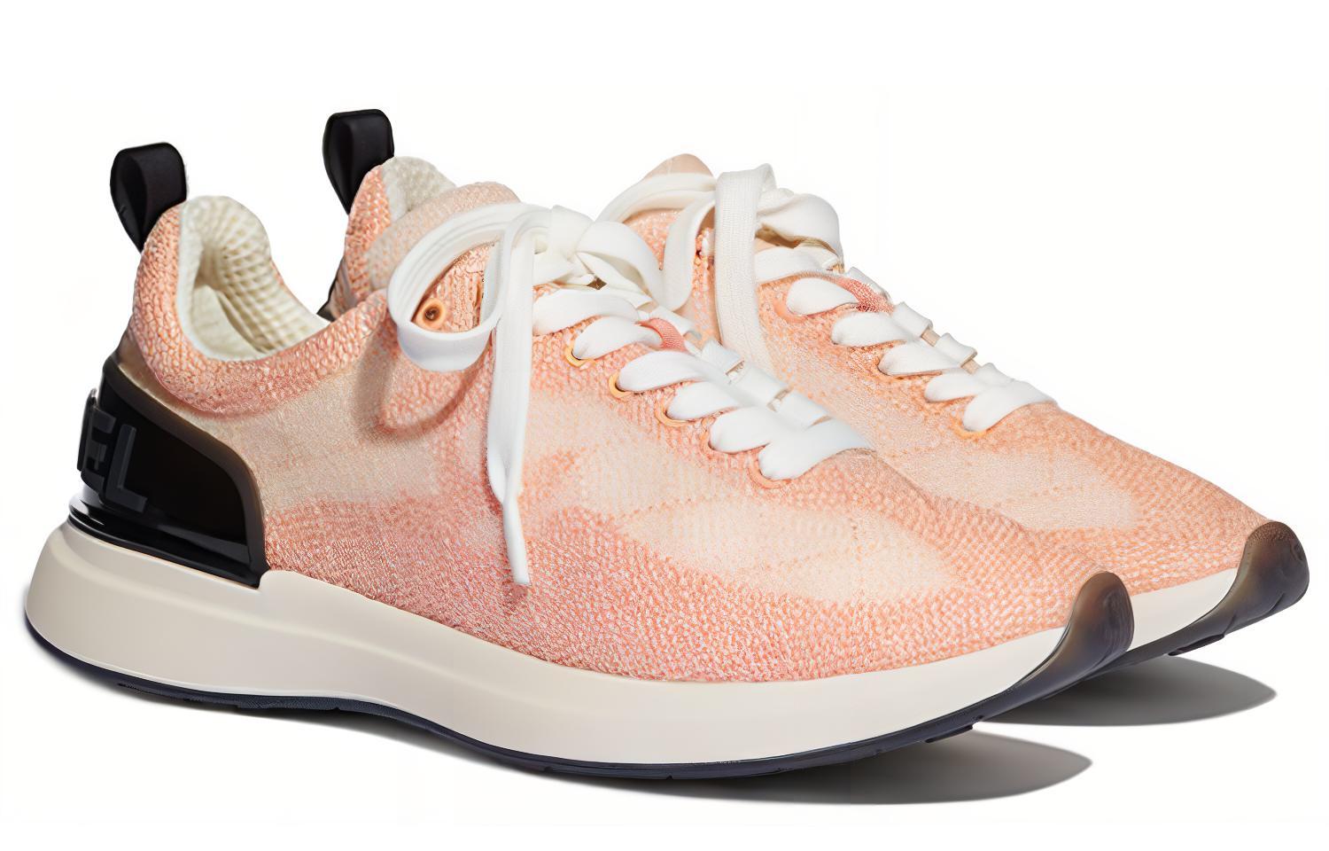 Lookbook (W) Chanel Sneaker 'Jala Bordir Merah Muda Terang' G37129-X56059-0K140