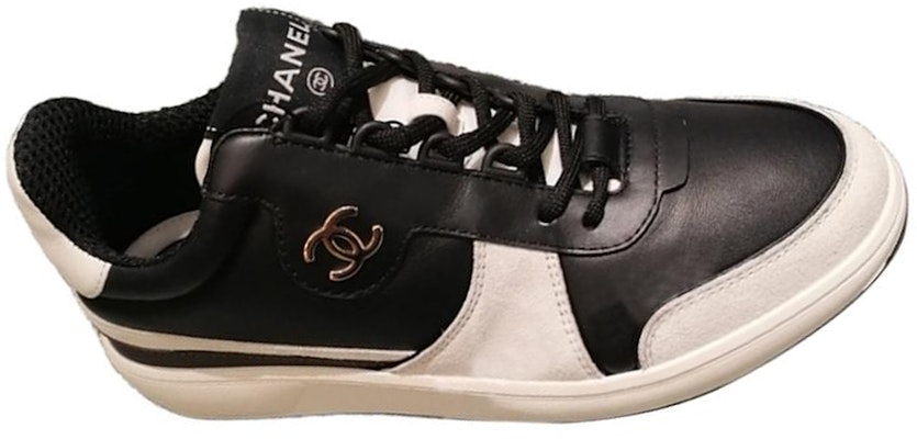 CHANEL香奈兒 系帶舒適 耐磨 低幫 板鞋 女款 黑白色 Lookbook CHANEL香奈兒 系帶舒適 耐磨 低幫 板鞋 女款 黑白色