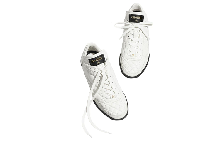 CHANEL ホワイト チノパン00 Chanel - White Cropped Denim Pants Sz 8 | Current Boutique