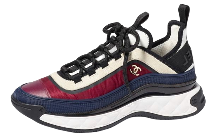 靴 CHANELSNEAKERS CALFSKIN Chanel logo calfskin sneakers - Gem