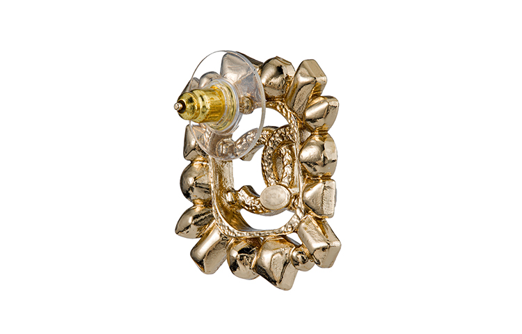 Shop (W) Anting Chanel Emas Kristal Logo Double C Musim Semi/Panas 2023. ABA175-B10373-NM707