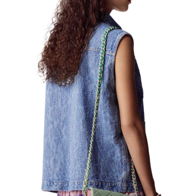 Shop (W) CHANEL Musim Semi Panas 23 Rompi Denim Biru Tanpa Lengan dengan Kerah. P74492-V66068-NM715