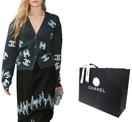 (Women) CHANEL SS22 Black Knit Cardigan with Logo Jacquard Design. P72997-K10494-NJ055 Lookbook (Women) CHANEL SS22 Black Knit Cardigan with Logo Jacquard Design. P72997-K10494-NJ055