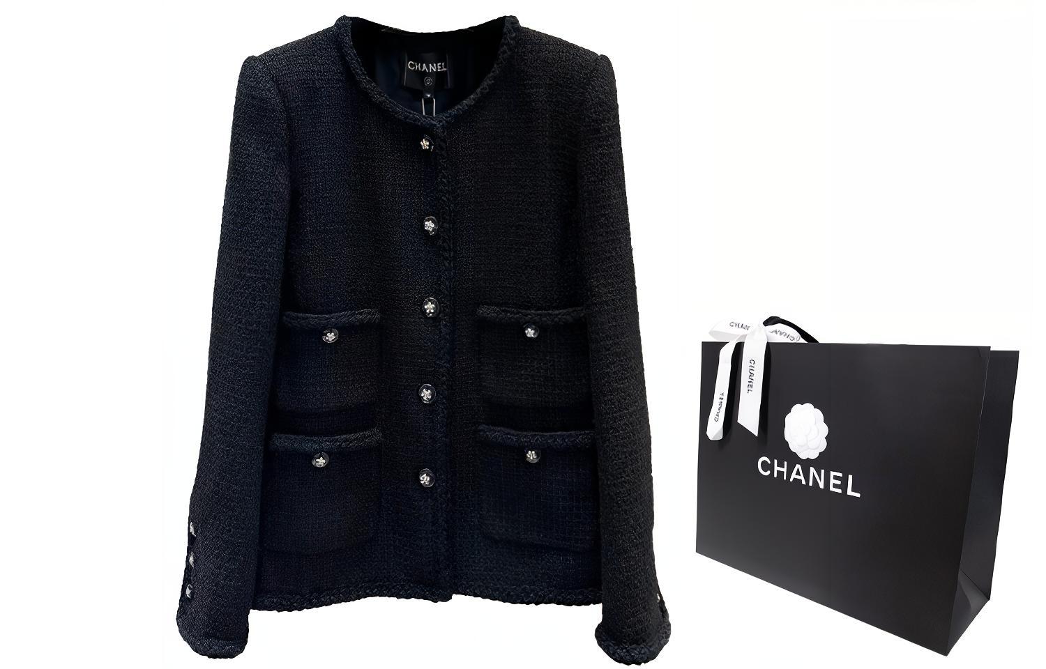 Lookbook (W) CHANEL SS23 黑色圓領長袖針織開衫. P75863-V19676-NU983