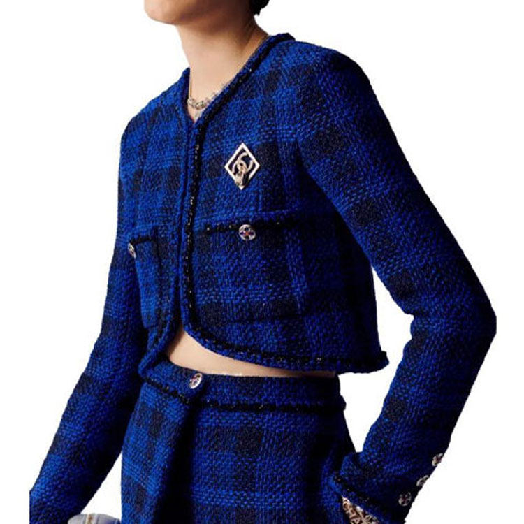 Shop (W) CHANEL SS23 Jaket Pendek Logo Kotak-kotak Biru. P74429-V65955-NM470