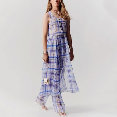 (Women) CHANEL SS23 Long Silk Sheer Logo Print Sleeveless Dress Multicolor P74457-V65979-NM474 Shop (Women) CHANEL SS23 Long Silk Sheer Logo Print Sleeveless Dress Multicolor P74457-V65979-NM474