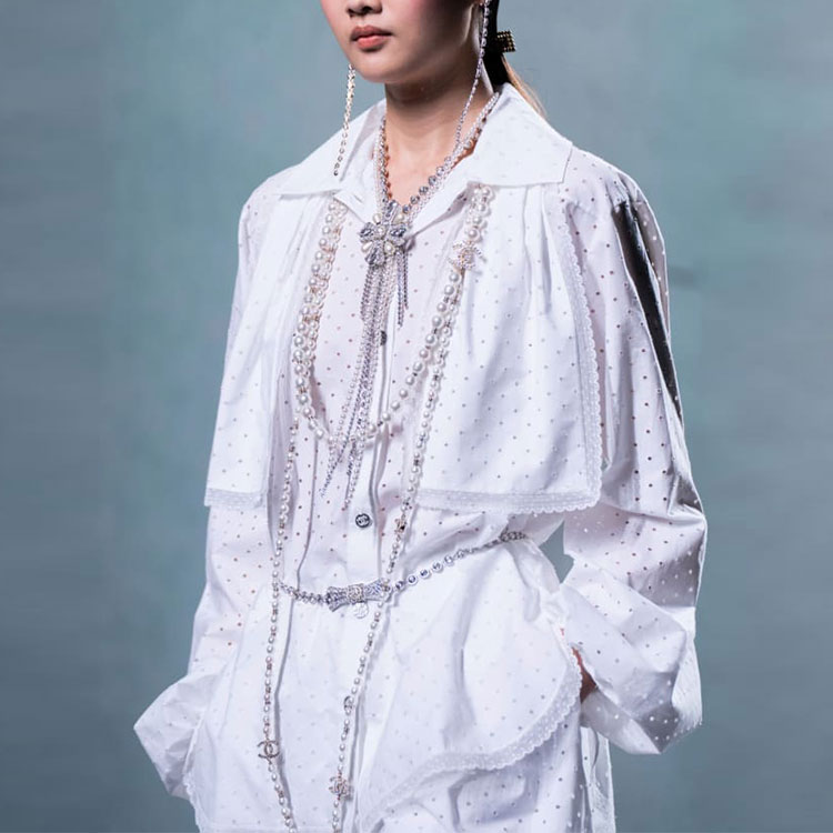 Purchase (W) CHANEL SS23 Kemeja Putih Lengan Panjang Eyelet 23C Single-Breasted P74911-V37796-00100