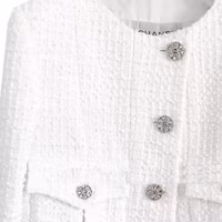 Shop (W) 香奈兒 SS23 白色純色單排扣長袖外套 P71901-V63373-NG147