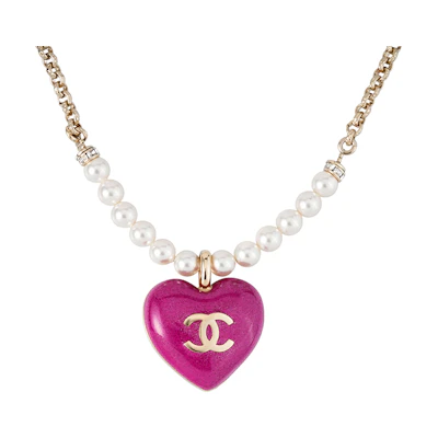 (Women) CHANEL SS23 Double C Heart Pendant Gold Necklace for Women. ABA391-B10533-NN151