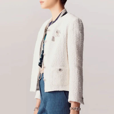 (W) 香奈儿SS23白色长袖休闲外套春夏款 P74453-V66060-00100 Lookbook (W) 香奈儿SS23白色长袖休闲外套春夏款 P74453-V66060-00100