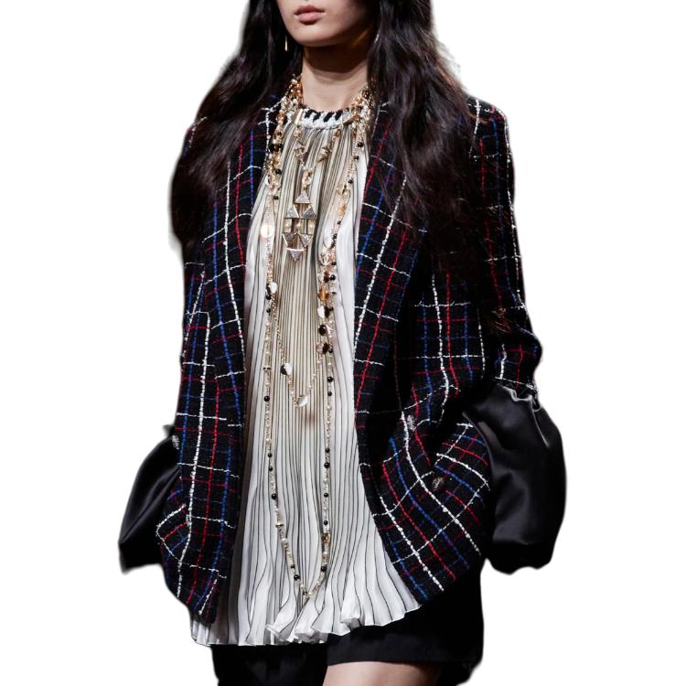 Lookbook (W) 샤넬 SS24 멀티컬러 플래드 칼라 긴팔 재킷. P77209-V68829-NW498