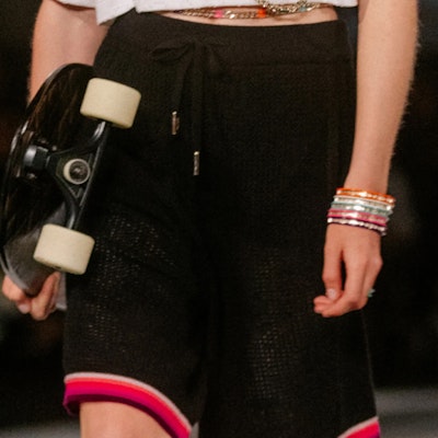 (Women) CHANEL SS24 Striped Mid-Waist Casual Shorts Black P76544-K11011-NT545 Shop (Women) CHANEL SS24 Striped Mid-Waist Casual Shorts Black P76544-K11011-NT545