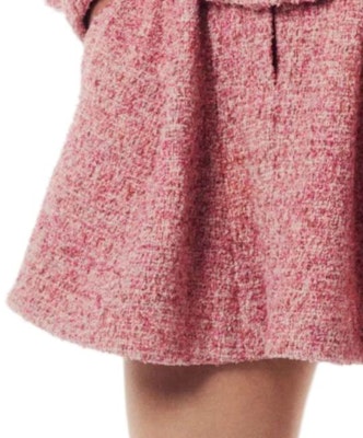 (Women) CHANEL SS24 Striped Pink Mid-Rise A-Line Casual Skirt for Women. P76696-V68544-NU892 Details for (Women) CHANEL SS24 Striped Pink Mid-Rise A-Line Casual Skirt for Women. P76696-V68544-NU892