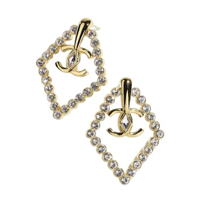 (Women) CHANEL Stylish Gold Casual Earrings for Women. AB9927-B09972-NM120