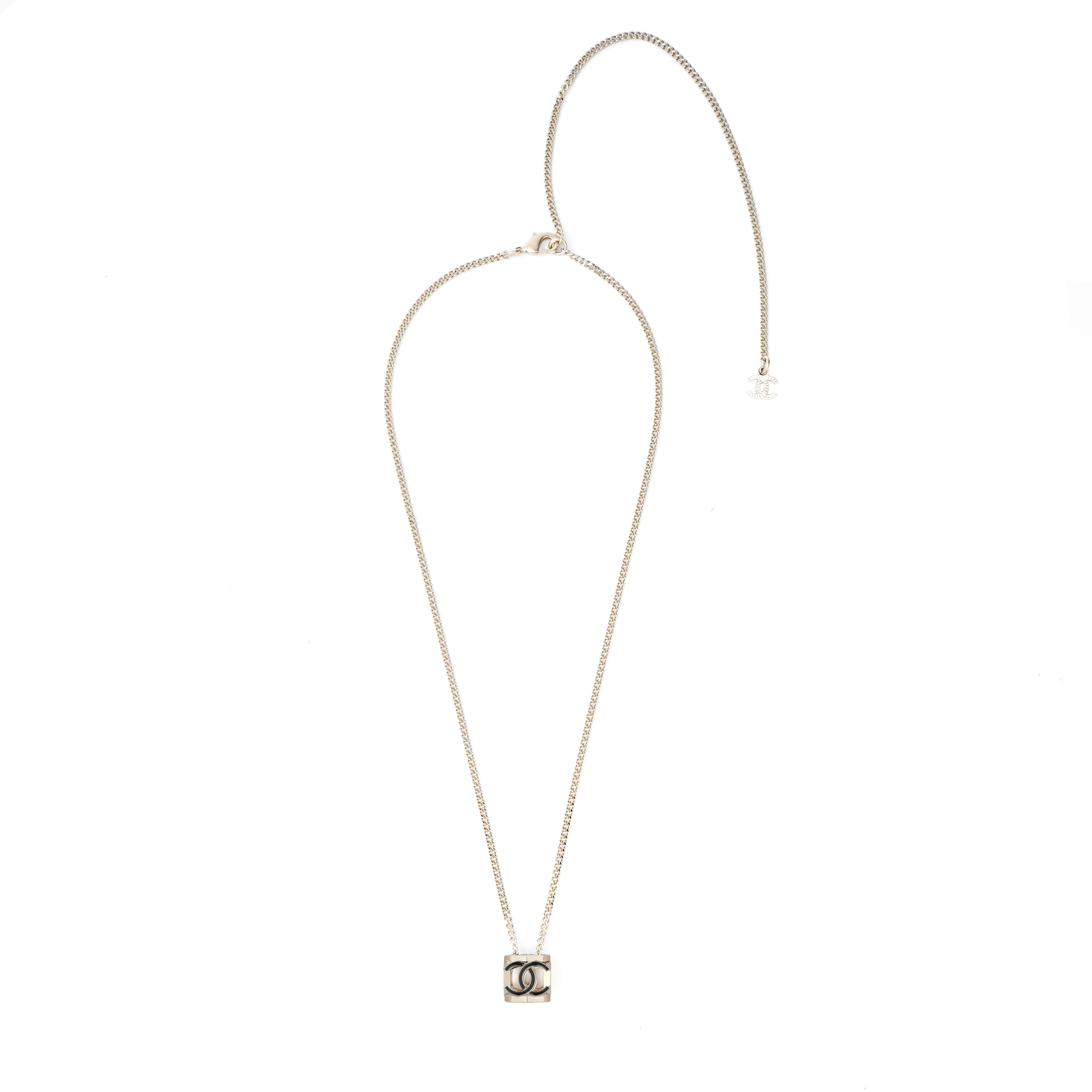 Lookbook (Women) CHANEL Stylish Versatile Chain Necklace for Women - Gold/Black. AB9518B09514NK893