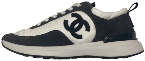 (Women) Chanel Suede Calfskin Sneaker 'White Dark Grey' G37122-Y55132-K2606 (Women) Chanel Suede Calfskin Sneaker 'White Dark Grey' G37122-Y55132-K2606