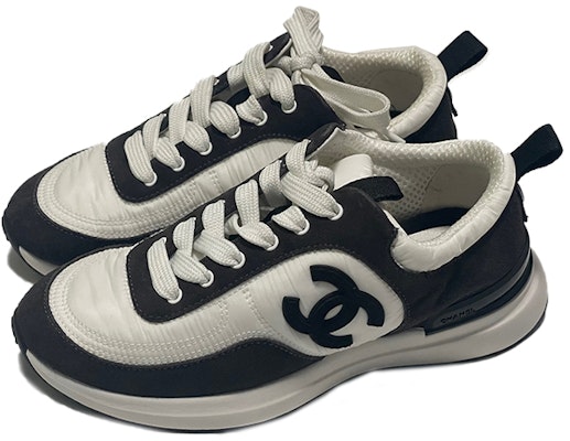 (W) Chanel Sneakers Suede Calfskin 'Putih Abu Gelap' G37122-Y55132-K2606 Lookbook (W) Chanel Sneakers Suede Calfskin 'Putih Abu Gelap' G37122-Y55132-K2606