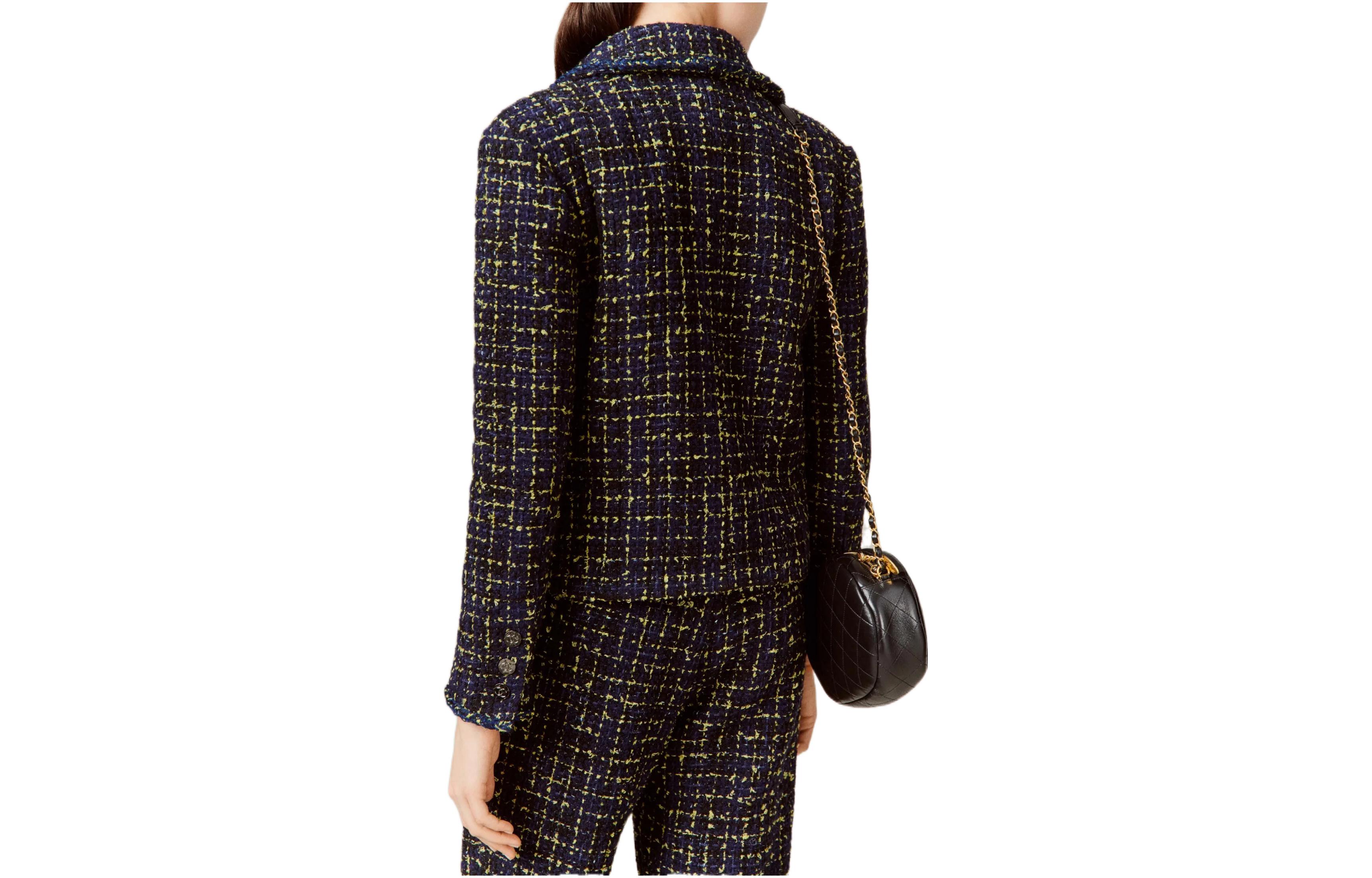 Lookbook (W) CHANEL Jaket Wanita Hitam Tweed Kerah Single-Breasted FW22 P73337-V64913-NJ586