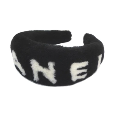 (Women) CHANEL Women’s Black Headband with Logo - Simple & Stylish Fashion Accessory. AA8510B08950NJ887