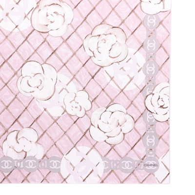 (W) シャネル レディース カメリア スカーフ ライトピンク A39577-X10321-61664 Shop (W) シャネル レディース カメリア スカーフ ライトピンク A39577-X10321-61664