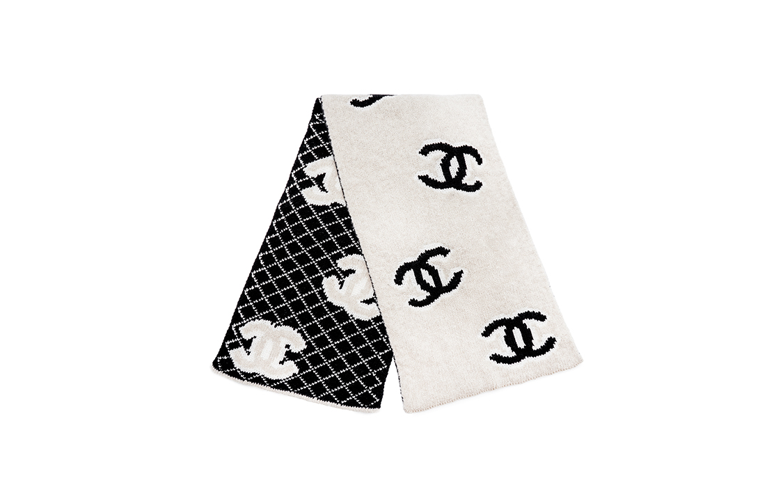 (Women) CHANEL Women’s Double-Sided Logo Cashmere Silk Scarf - Stylish & Versatile AA8451-B08891-NJ731 圖 3