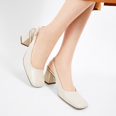 (W) CHARLES & KEITH Block Heel Slingback Pumps 'Putih Powder' CK1-60361378_CHALK Purchase (W) CHARLES & KEITH Block Heel Slingback Pumps 'Putih Powder' CK1-60361378_CHALK