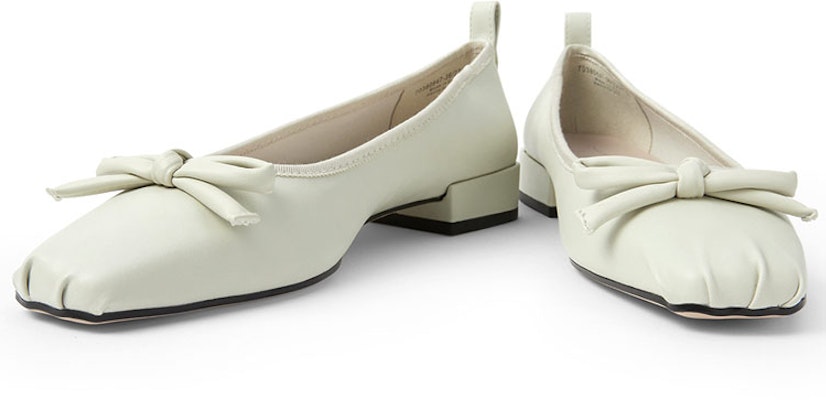 (Women) CHARLES & KEITH Bow Tie Square Toe Mid-Low Heel 'Powder White' CK1-70380847-chalk Lookbook (Women) CHARLES & KEITH Bow Tie Square Toe Mid-Low Heel 'Powder White' CK1-70380847-chalk