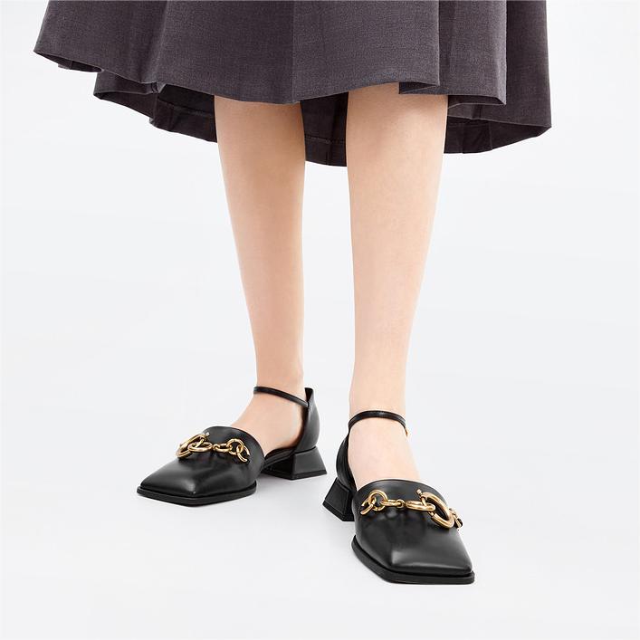 Shop (W) CHARLES & KEITH スクエアトゥチェーンヒール (黒) CK1-60900154_BLACK