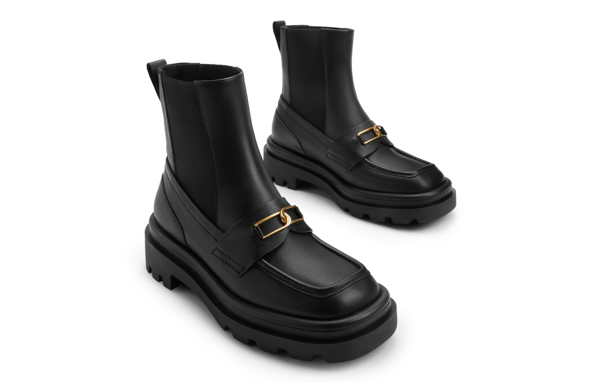 Shop (W) CHARLES & KEITH 심플 블랙 첼시부츠 (CHARLES & KEITH Simple Black Chelsea Boots) SL1-91900007