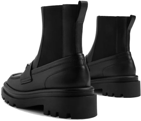 (W) CHARLES & KEITH 심플 블랙 첼시부츠 (CHARLES & KEITH Simple Black Chelsea Boots) SL1-91900007 Purchase (W) CHARLES & KEITH 심플 블랙 첼시부츠 (CHARLES & KEITH Simple Black Chelsea Boots) SL1-91900007