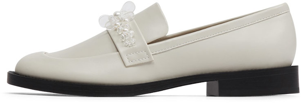 (W) CHARLES & KEITH Mocasin Tacón Grueso 'Rosa Blanco Transparente con Cuentas' CK1-70580175_CHALK Buy (W) CHARLES & KEITH Mocasin Tacón Grueso 'Rosa Blanco Transparente con Cuentas' CK1-70580175_CHALK