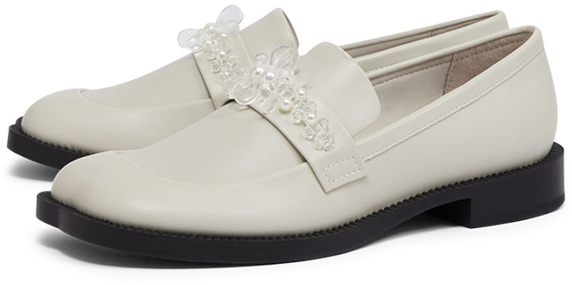 (W) CHARLES & KEITH Mocasin Tacón Grueso 'Rosa Blanco Transparente con Cuentas' CK1-70580175_CHALK Order (W) CHARLES & KEITH Mocasin Tacón Grueso 'Rosa Blanco Transparente con Cuentas' CK1-70580175_CHALK